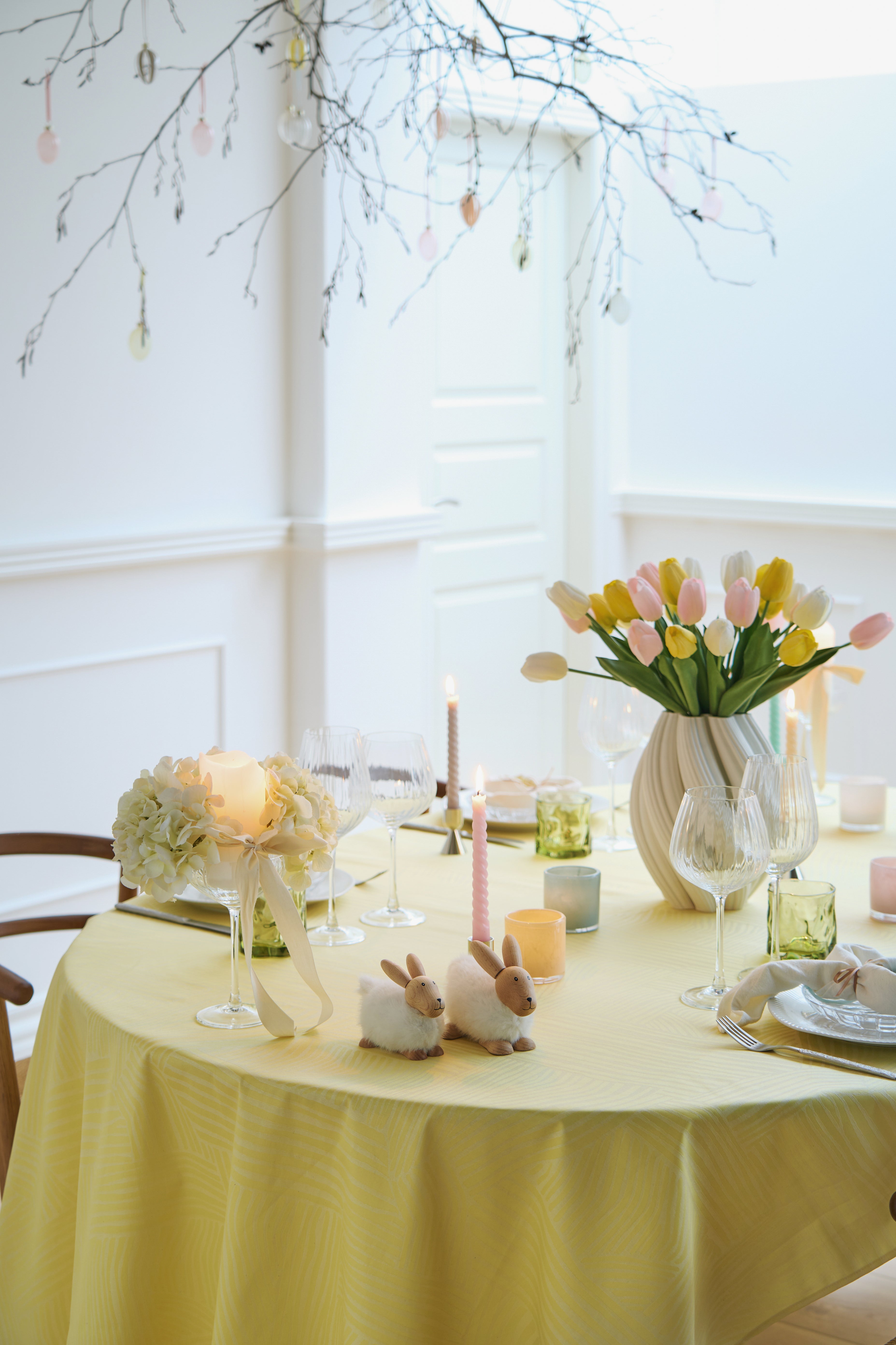 Foråret flytter ind: Guide til påskens smukkeste bord og sæsonens trends